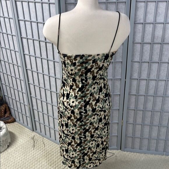 M Collection Stylish Floral Slip Dress, Size Medium - Picture 3 of 5